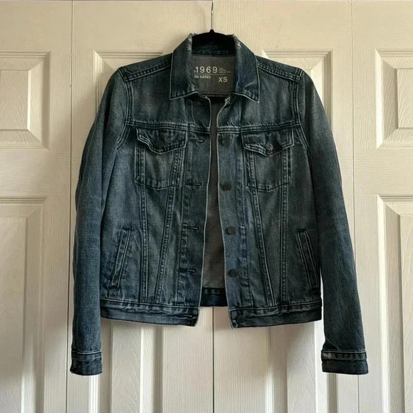 Gap 1969 Distressed Denim Jean Jacket size XS - Picture 1 of 6